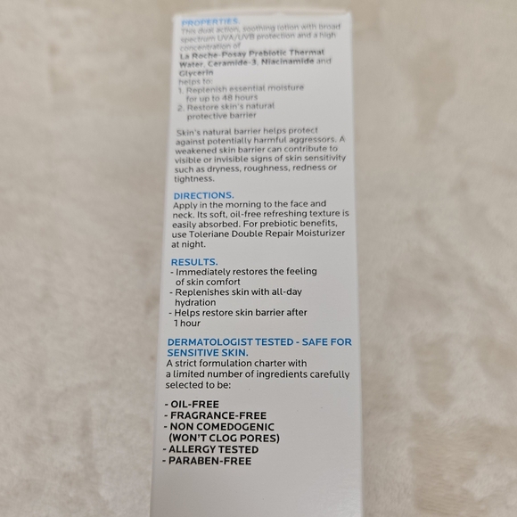 La Roche Posay Toleriane Double Repair Face Moisturizer UV Broad Spectrum SPF 30 - Picture 6 of 10